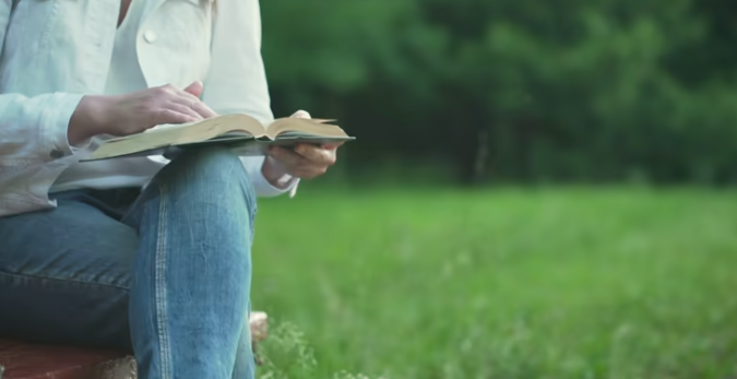 How to Build a Daily Bible Reading Habit in 5 Simple Steps